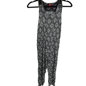 Arizona jeans jumpsuit size 10 black white geometric summer casual at leisure